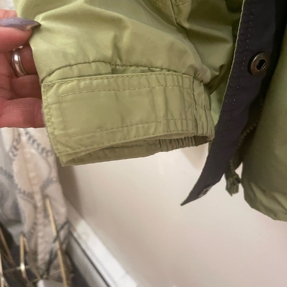 Columbia   Light Weight Woman’s Jacket   Size Large - Picture 7 of 8